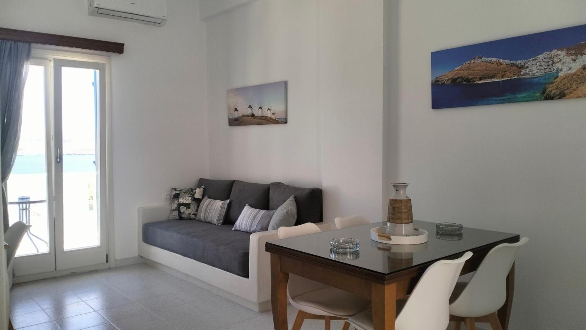 شقة Θέαστρον - Theastron House With Great View In Chora Pera Gyalos المظهر الخارجي الصورة