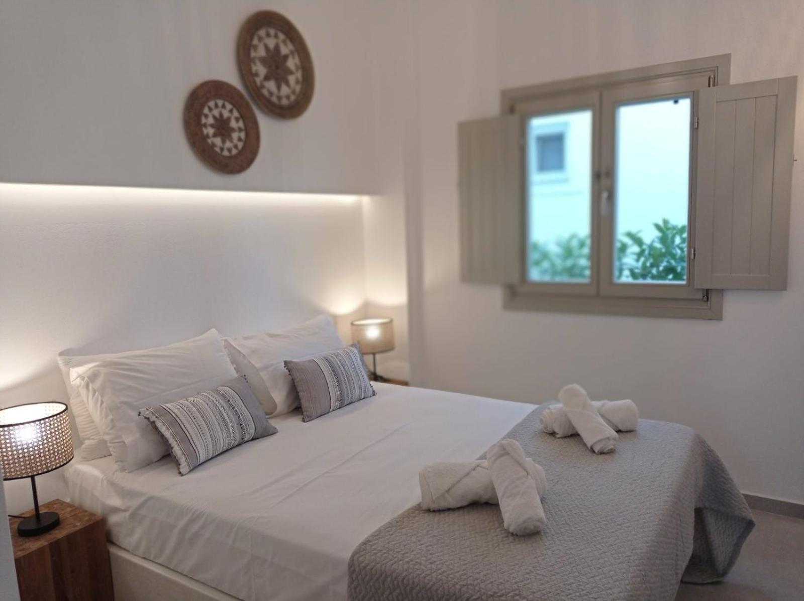 شقة Θέαστρον - Theastron House With Great View In Chora Pera Gyalos المظهر الخارجي الصورة