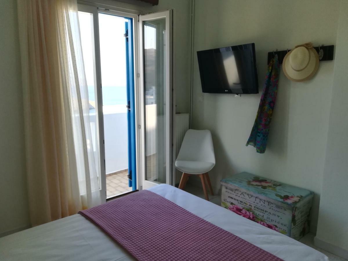 شقة Θέαστρον - Theastron House With Great View In Chora Pera Gyalos المظهر الخارجي الصورة